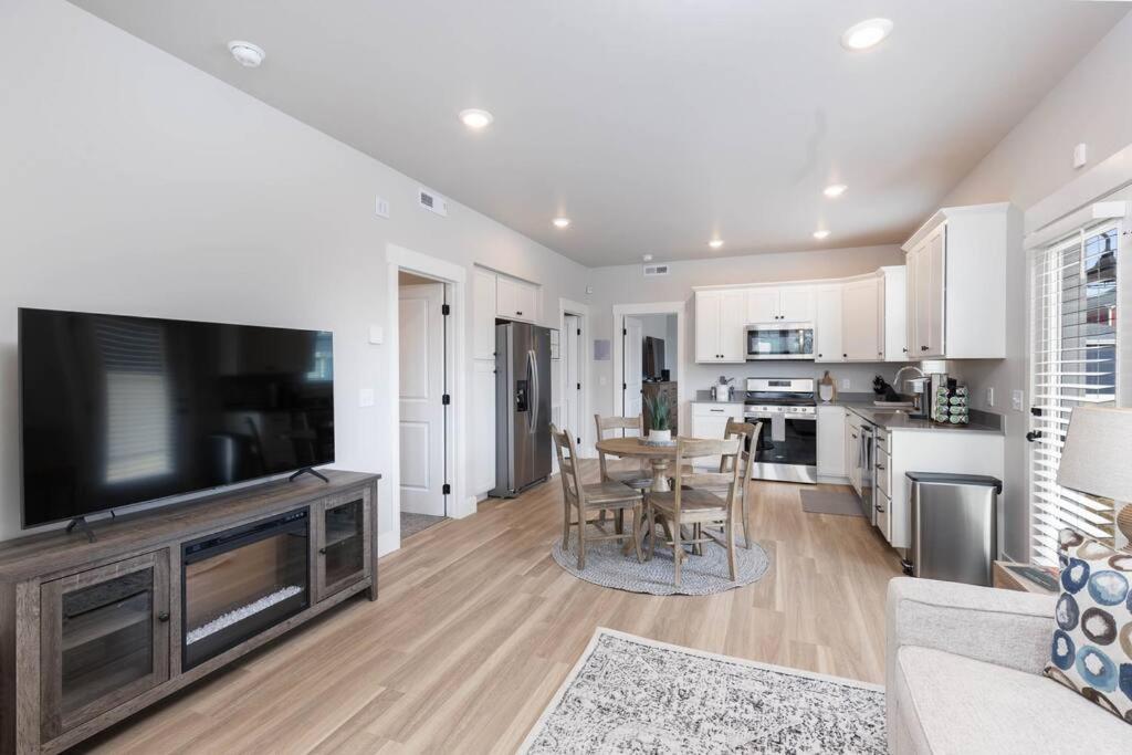 Charming 3-Bedroom In Vibrant New Neighborhood Billings Exterior foto