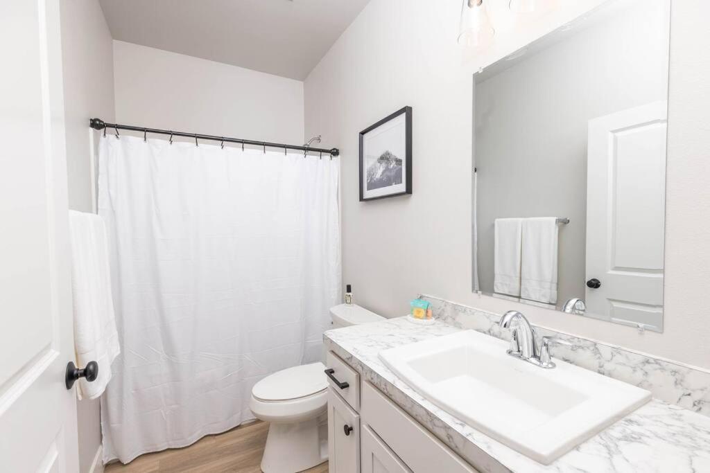 Charming 3-Bedroom In Vibrant New Neighborhood Billings Exterior foto